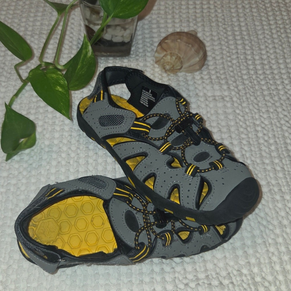 Khombu Kyle Water Sandals Kids Size 3 Gray Yellow Closed Toe Sport Hiking Shoes